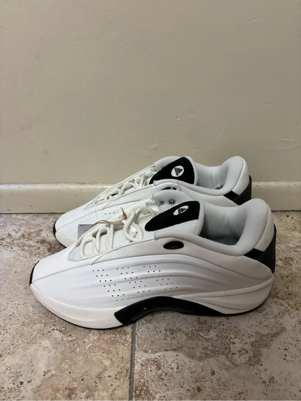 Adidas US 15 Men's White Black Retro Basketball Nova IIInfinity JQ2770
